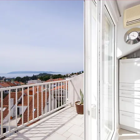 Neva Apartment Makarska