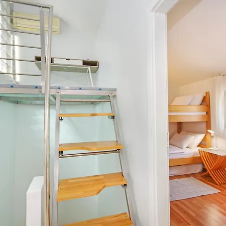 Neva Apartment
